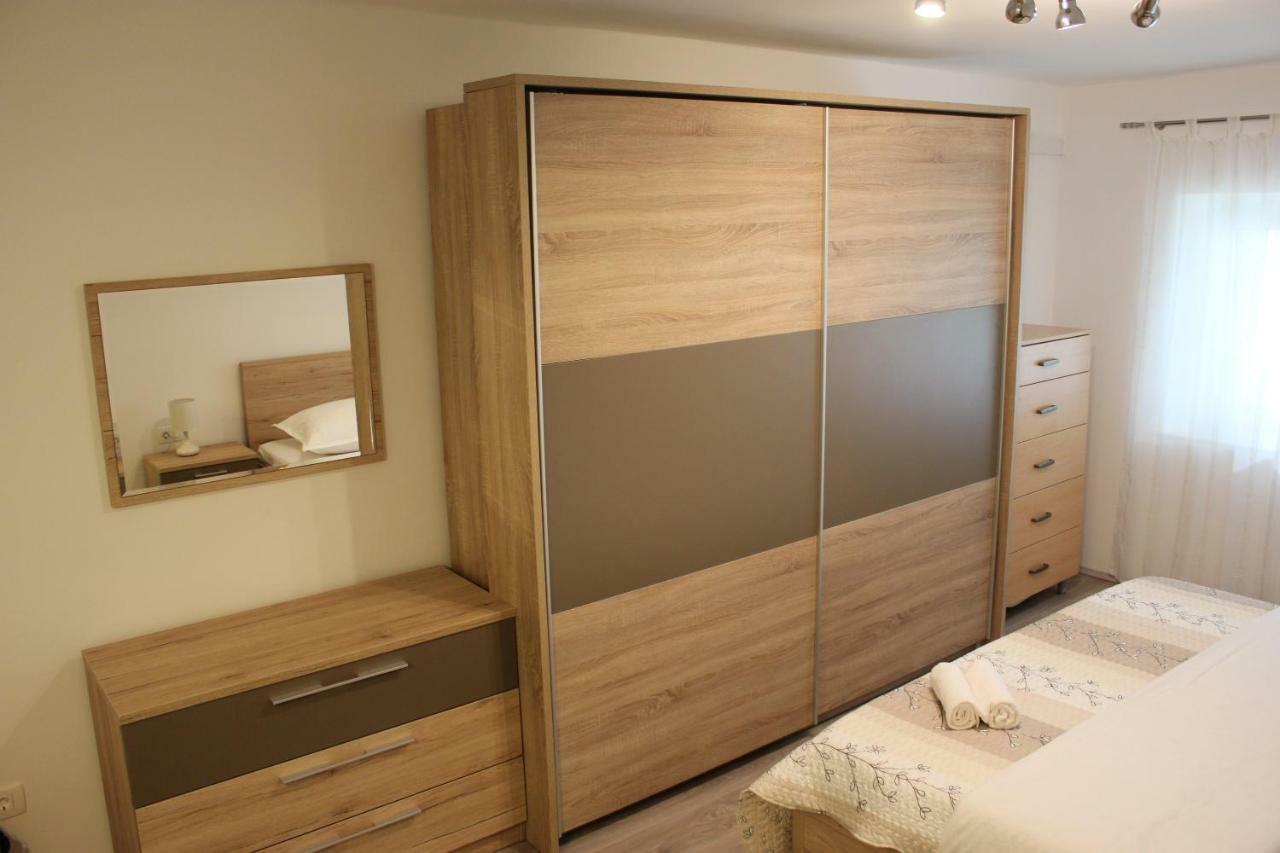 Apartman Tafra Omis Exterior photo